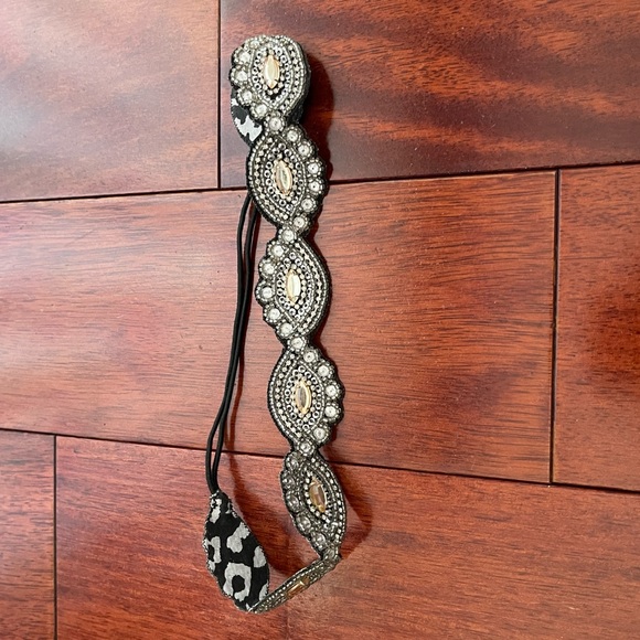 Gatsby Style Headband - Picture 2 of 5